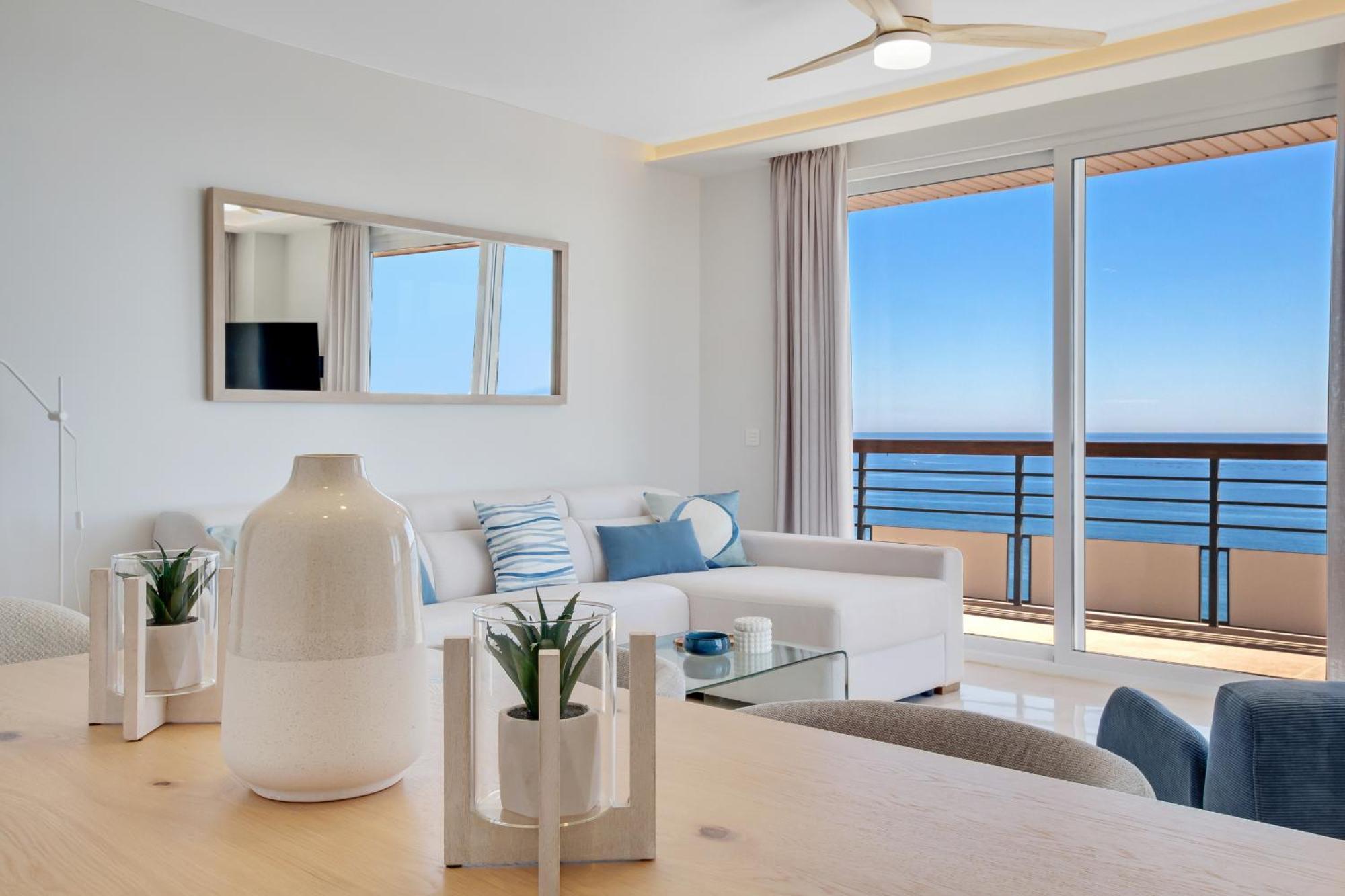 Santa Clara Modern & Exclusive Seafront Apartment Torremolinos Extérieur photo