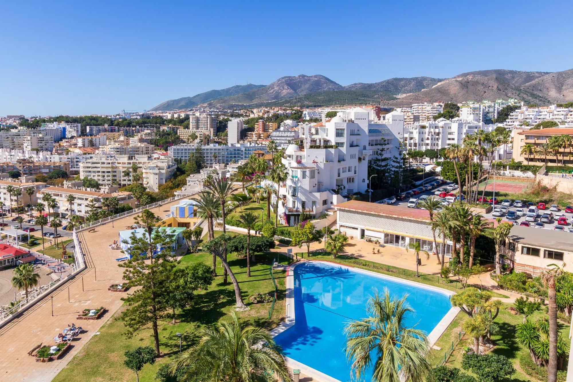 Santa Clara Modern & Exclusive Seafront Apartment Torremolinos Extérieur photo