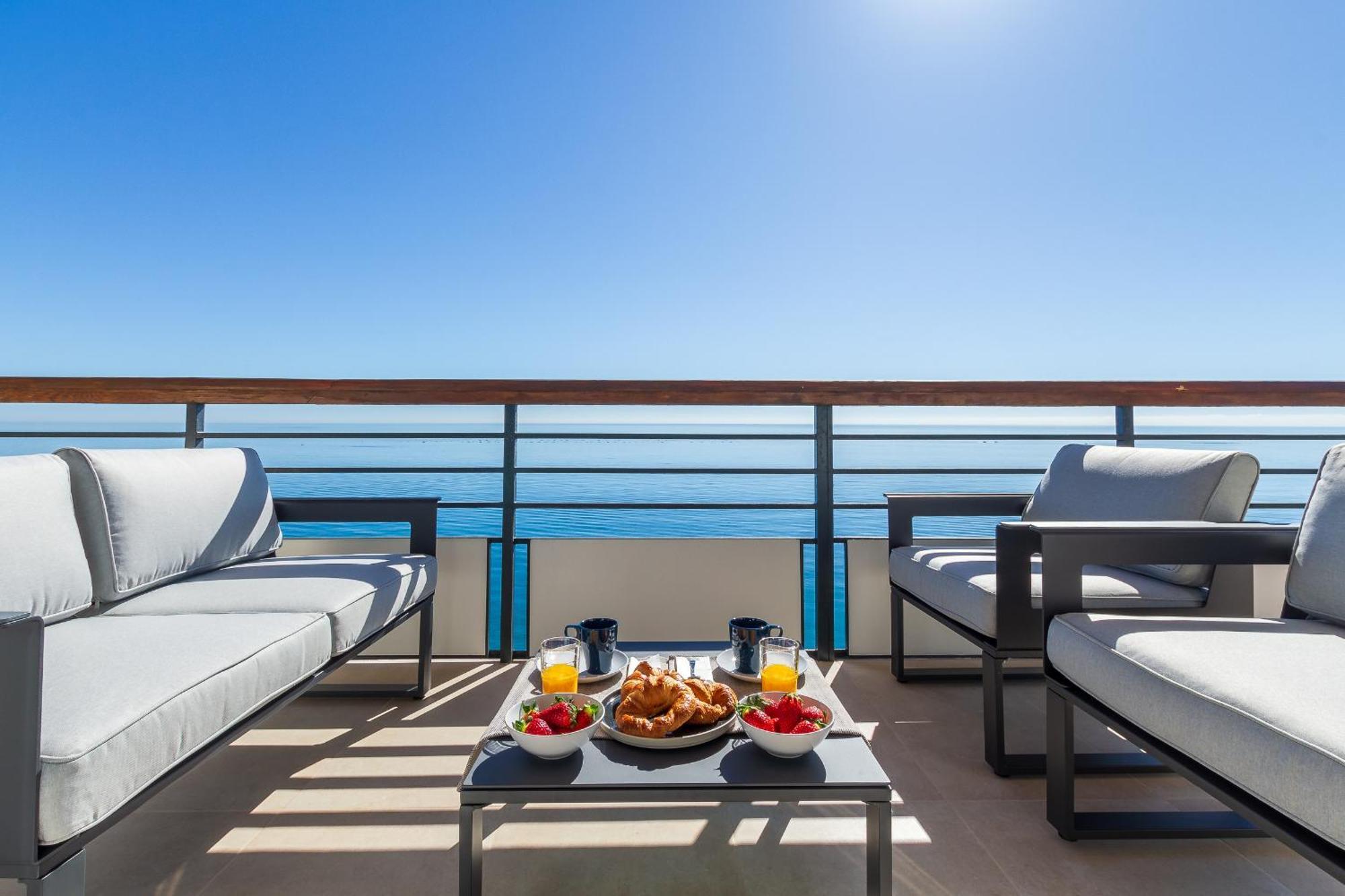 Santa Clara Modern & Exclusive Seafront Apartment Torremolinos Extérieur photo