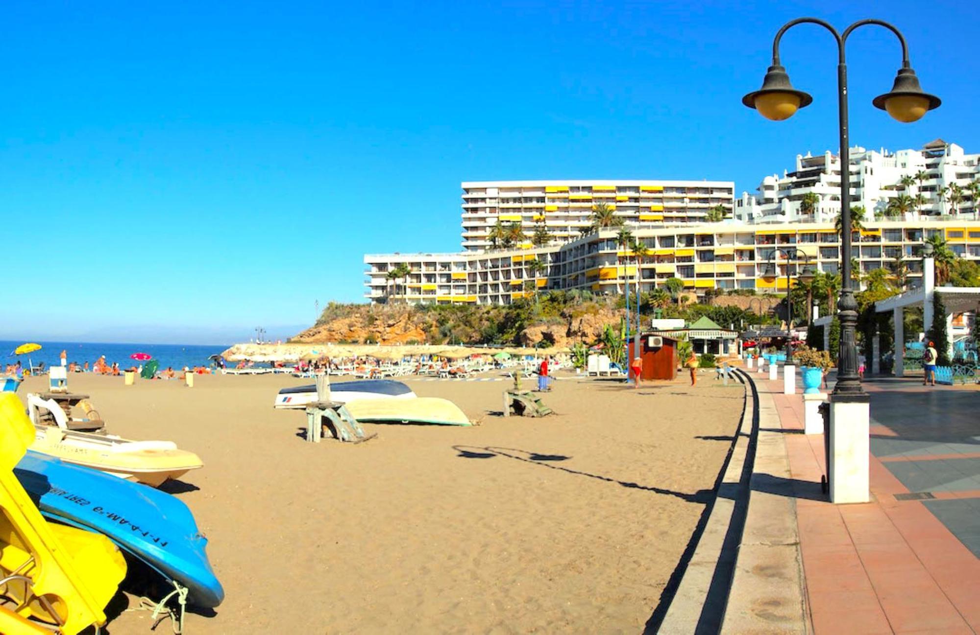 Santa Clara Modern & Exclusive Seafront Apartment Torremolinos Extérieur photo