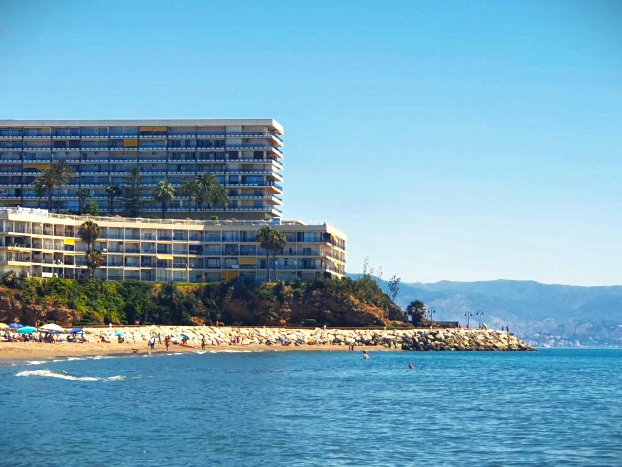 Santa Clara Modern & Exclusive Seafront Apartment Torremolinos Extérieur photo