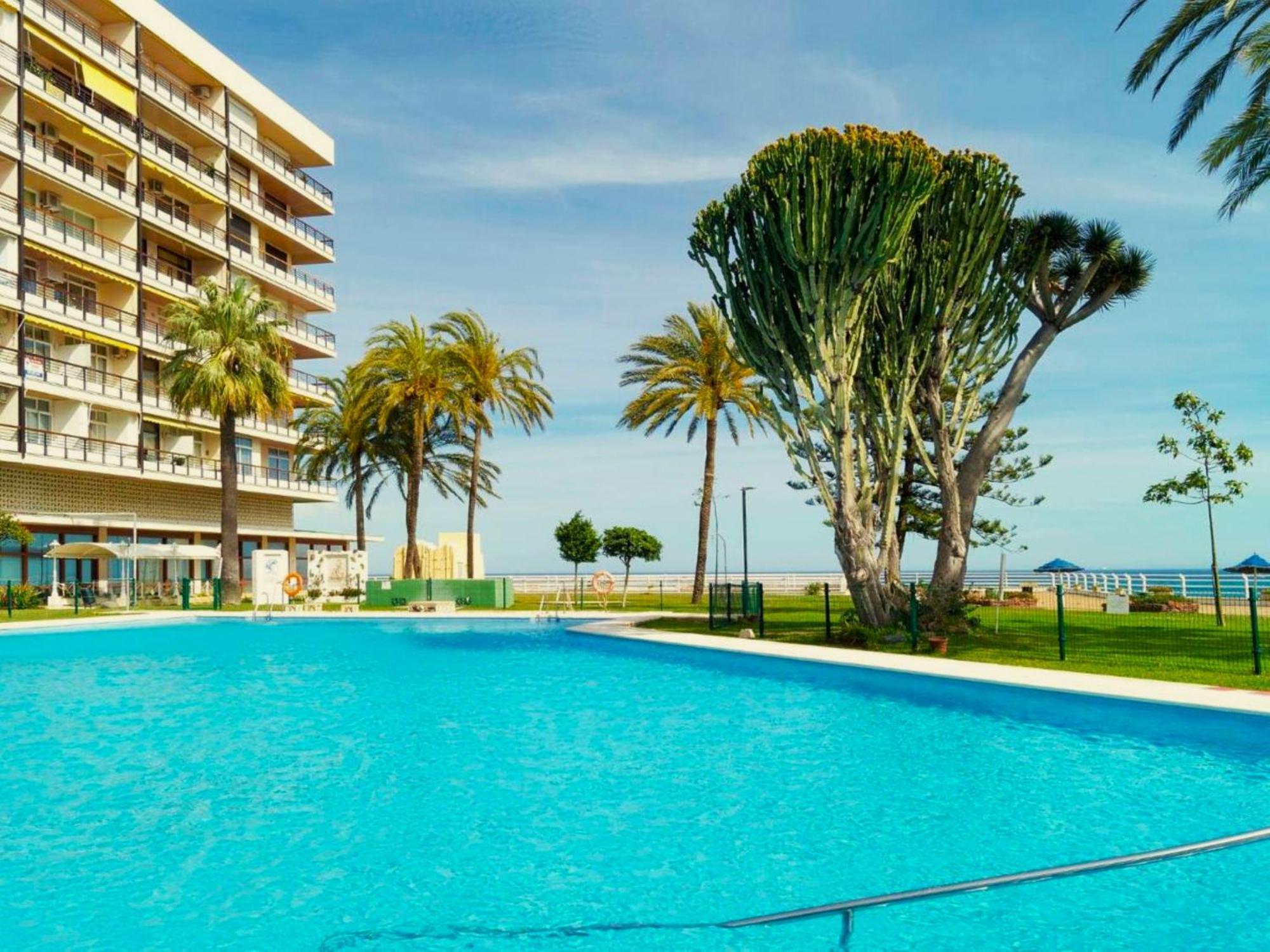 Santa Clara Modern & Exclusive Seafront Apartment Torremolinos Extérieur photo
